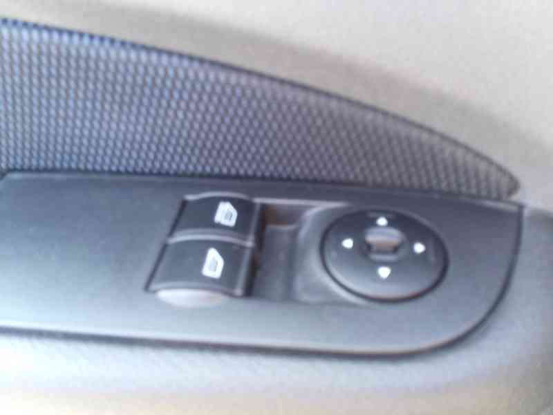 Prodám Ford Focus 1.6,  - foto 9