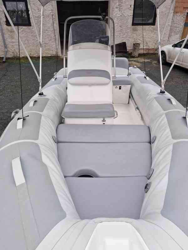 motorová loď ADVENTURE V-500 - foto 10