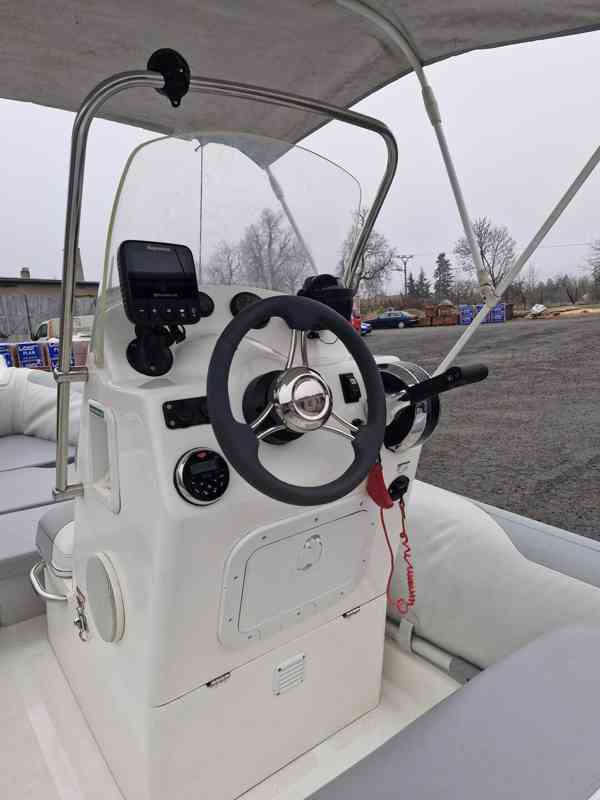 motorová loď ADVENTURE V-500 - foto 9