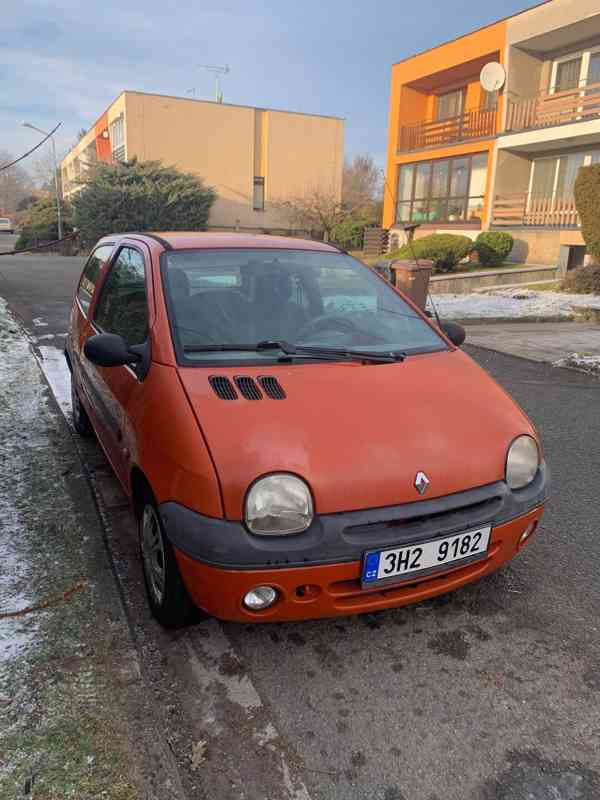 Renault Twingo 1,2 benzín 43kW hatchback najeto 187xxx - foto 2