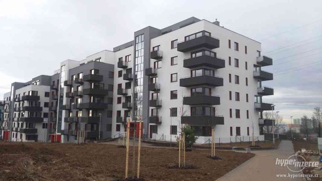 Novostavba 2+kk s velkou terasou, garáží, sklepem Brno Líšeň - foto 1