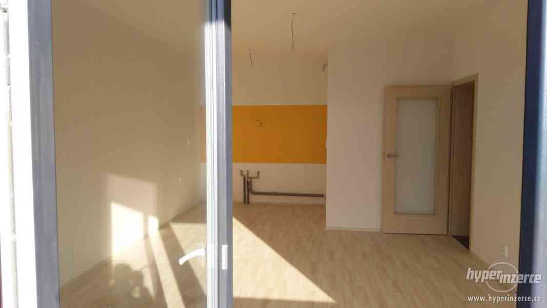 Novostavba 2+kk s velkou terasou, garáží, sklepem Brno Líšeň - foto 2