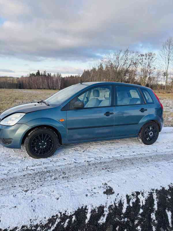 FORD Fiesta 1.3 - foto 2