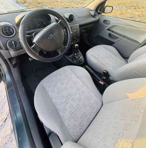 FORD Fiesta 1.3 - foto 3