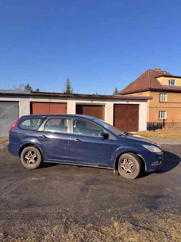 prodej auta Ford focus combi - foto 7