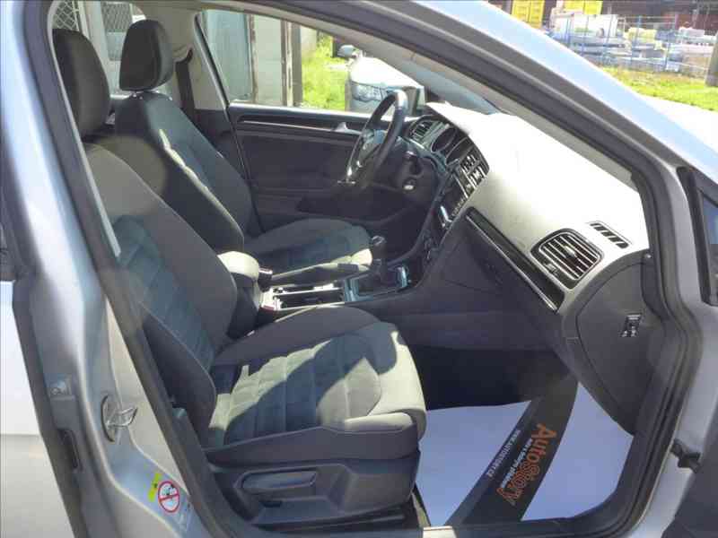 Volkswagen Golf 1,6 TDI HIGHLINE KAMERA 1.MAJ - foto 10