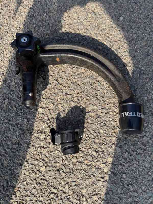 BMW Řada 3 2,5   e91 325i160Kw - foto 8