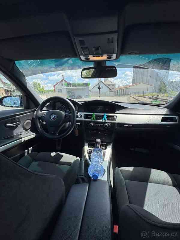 BMW Řada 3 2,5   e91 325i160Kw - foto 3