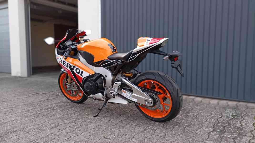 Honda CBR1000 Repsol - foto 3