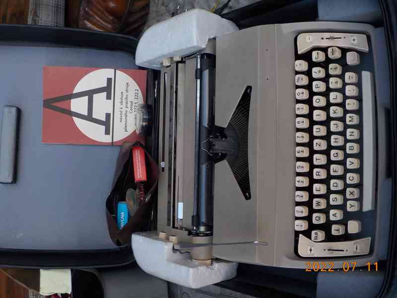 Manuální psací stroje a jiné - foto 11
