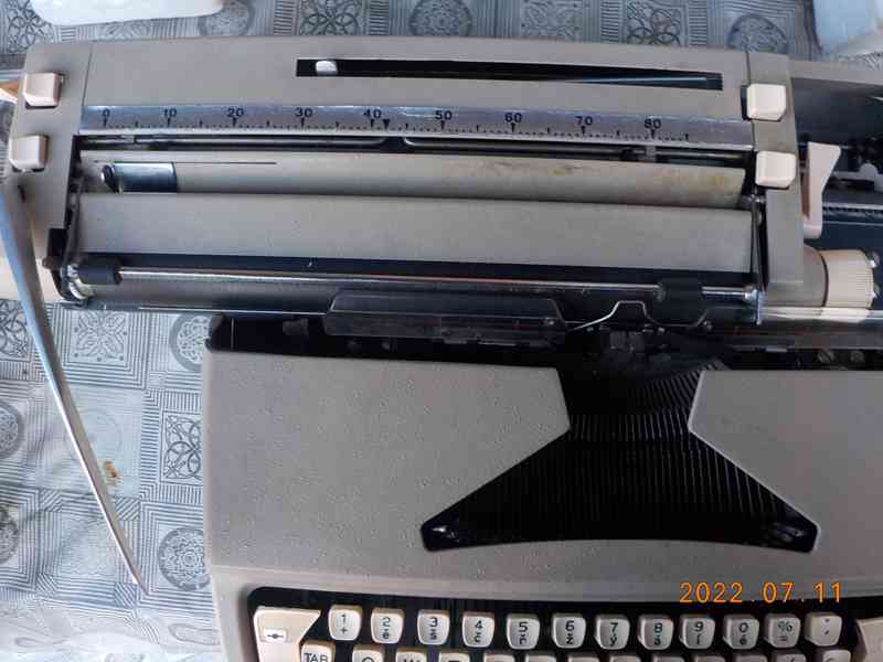 Manuální psací stroje a jiné - foto 15