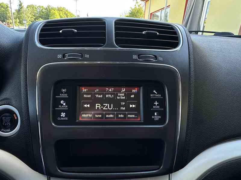 Fiat Freemont 2.0JTD 7-míst/Výhřev/Tempomat - foto 32