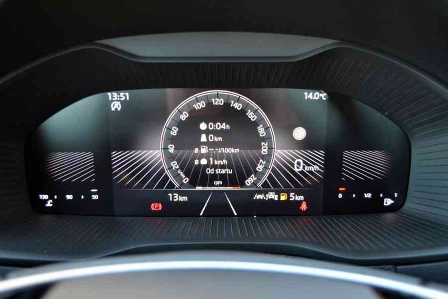 Škoda Karoq 1.5TSI 110kW Drive !!! NOVÝ VŮZ !!! - foto 11