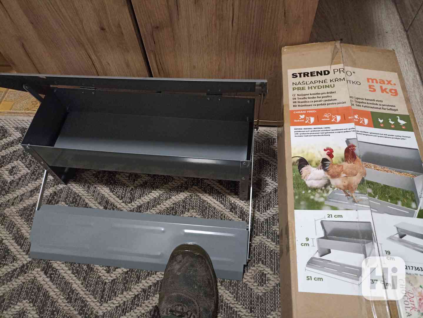 Krmítko pro slepice automat nášlapné pozinkované - foto 1