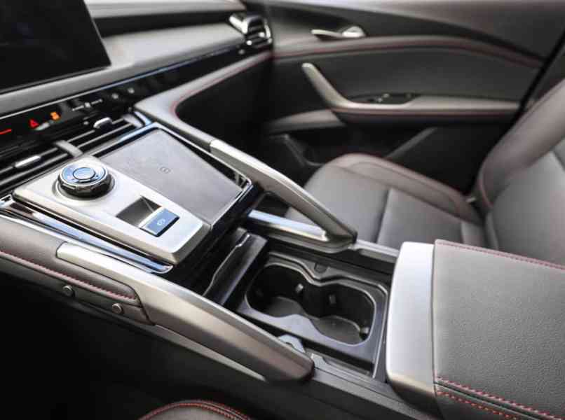 Maxus 2,0D Bi-Turbo MAX PickUp Luxury 158kw - foto 28