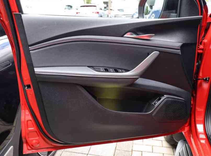 Maxus 2,0D Bi-Turbo MAX PickUp Luxury 158kw - foto 24