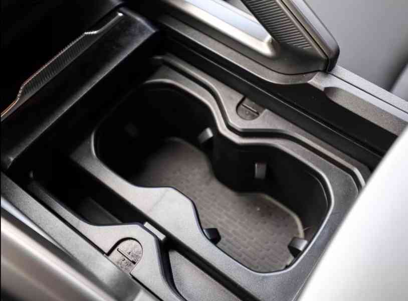 Maxus 2,0D Bi-Turbo MAX PickUp Luxury 158kw - foto 16