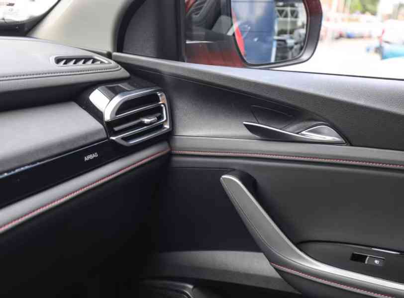 Maxus 2,0D Bi-Turbo MAX PickUp Luxury 158kw - foto 17