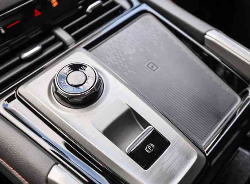 Maxus 2,0D Bi-Turbo MAX PickUp Luxury 158kw - foto 15