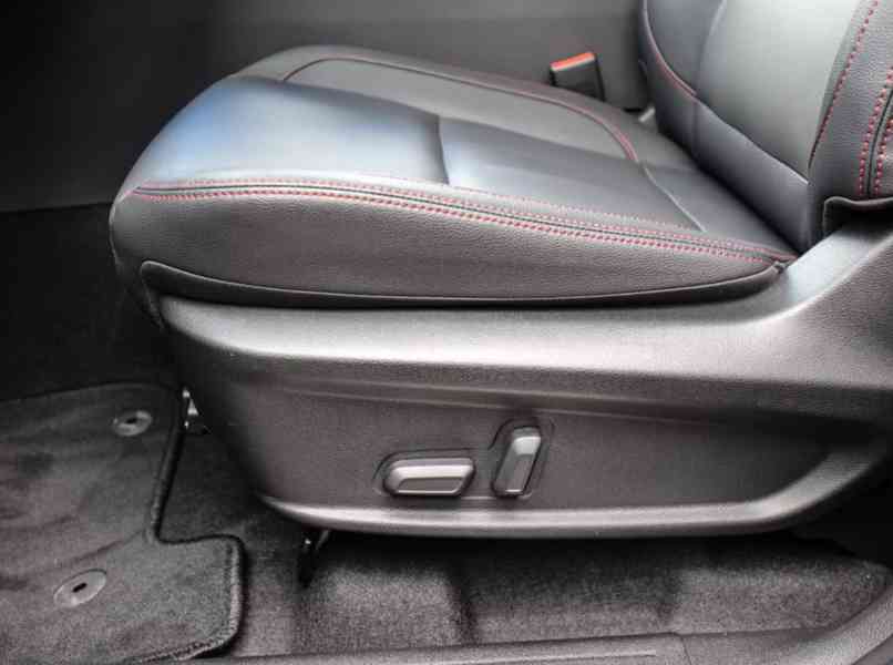 Maxus 2,0D Bi-Turbo MAX PickUp Luxury 158kw - foto 25