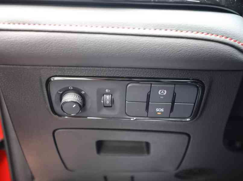 Maxus 2,0D Bi-Turbo MAX PickUp Luxury 158kw - foto 23