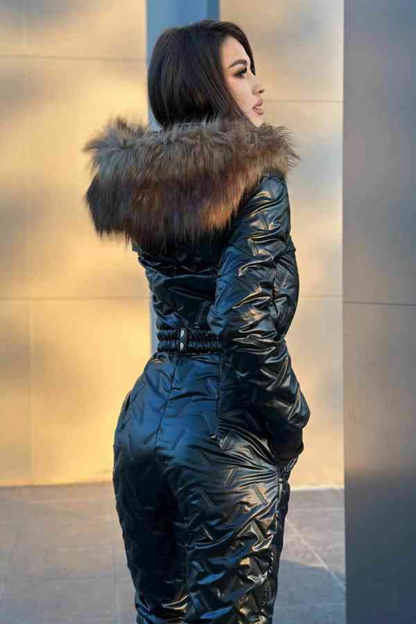 Stylovy damsky lyziarsky overal s kozusinou NOVY - foto 5