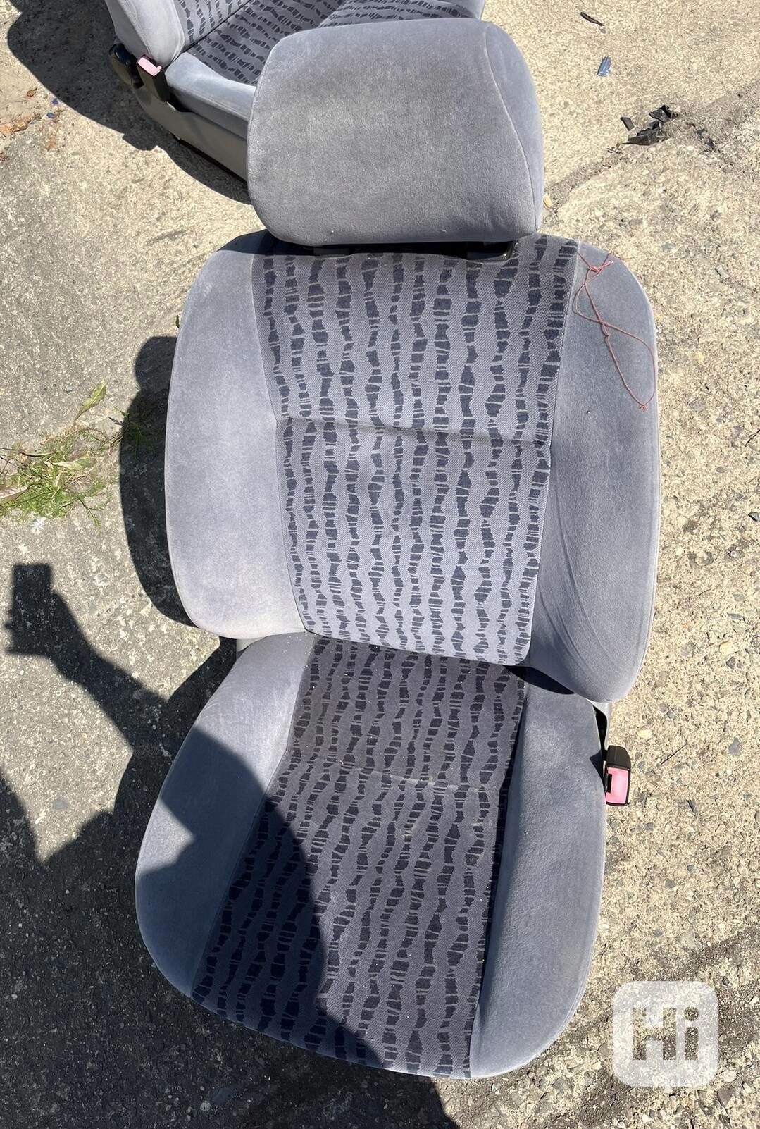 Sedadla ŠKODA FELICIA - vyhřívané GLX - foto 1