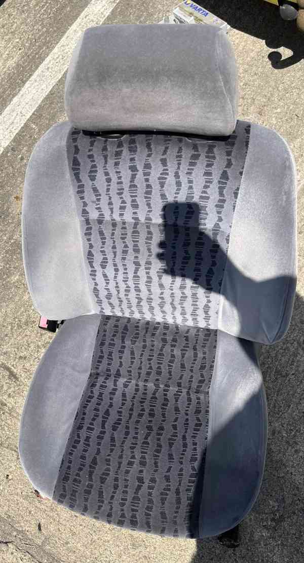 Sedadla ŠKODA FELICIA - vyhřívané GLX - foto 2