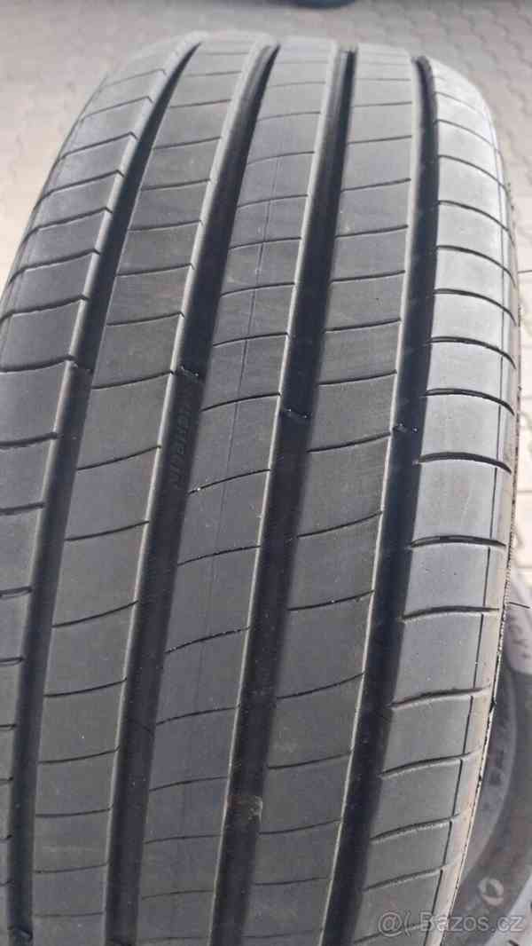 Prodám 4 x letní pneu Michelin 205/55/17 - foto 2