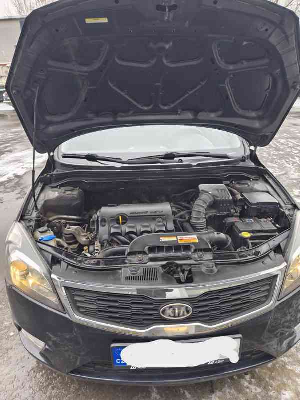 KIA Ceed SW 1,6 CVVT 92 kW - foto 14