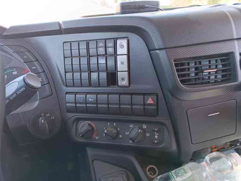 IVECO AD340X48Z HR OFF 8x4 sklápěč Pastore S3 - foto 16