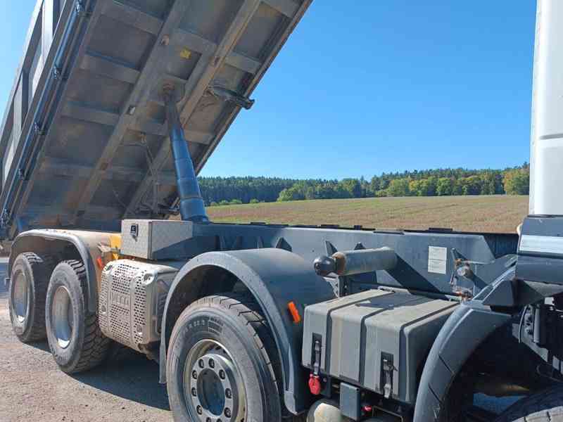 IVECO AD340X48Z HR OFF 8x4 sklápěč Pastore S3 - foto 11