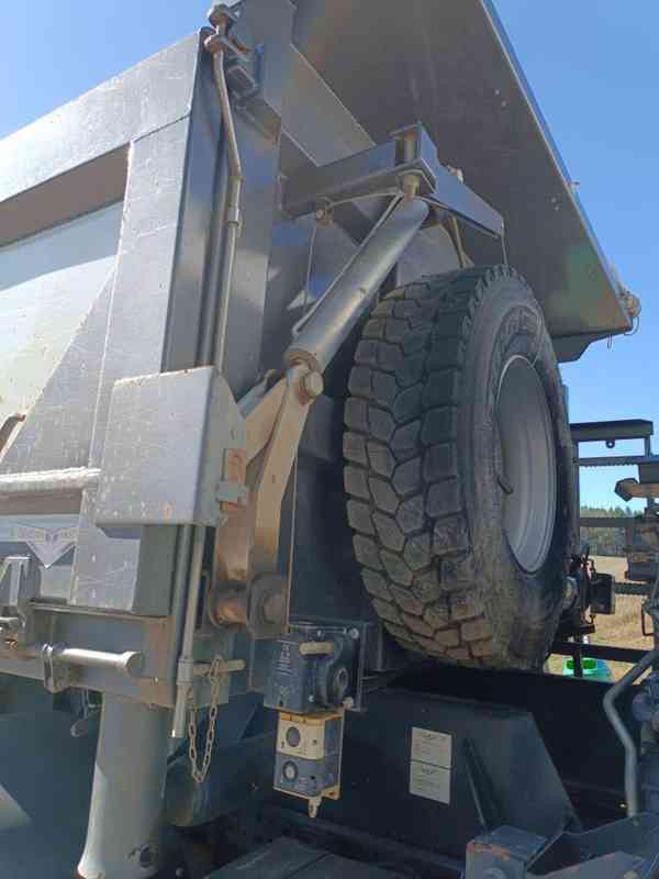 IVECO AD340X48Z HR OFF 8x4 sklápěč Pastore S3 - foto 15