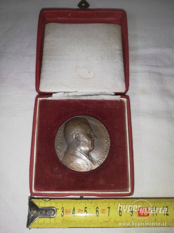 Plaketa - medaile - KLEMENT GOTTWALD 1896 - 1953 - foto 1