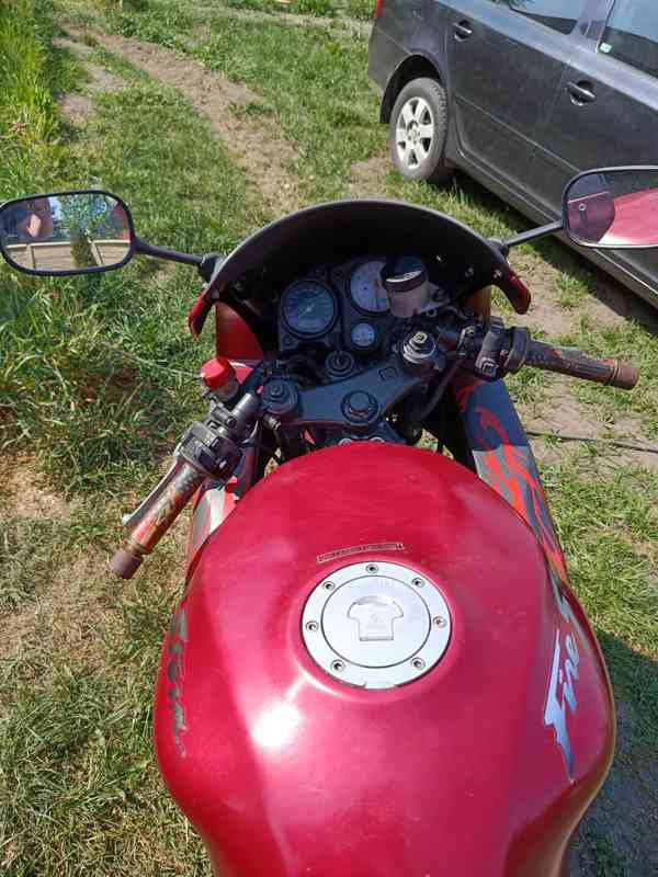 Honda VTR 1000F firestorm - foto 4