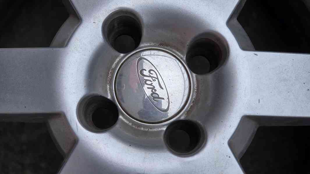 Originální Ford Ka Sport Mk1 16” alu disk – raritní edice - foto 2
