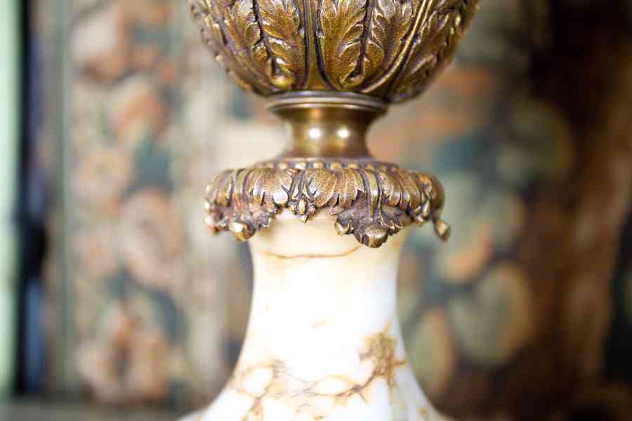 Cassolette vázy. Mramor a zlacený bronz V 62cm - foto 7