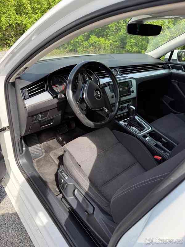 Volkswagen Passat Variant 1,6   TDI - foto 11