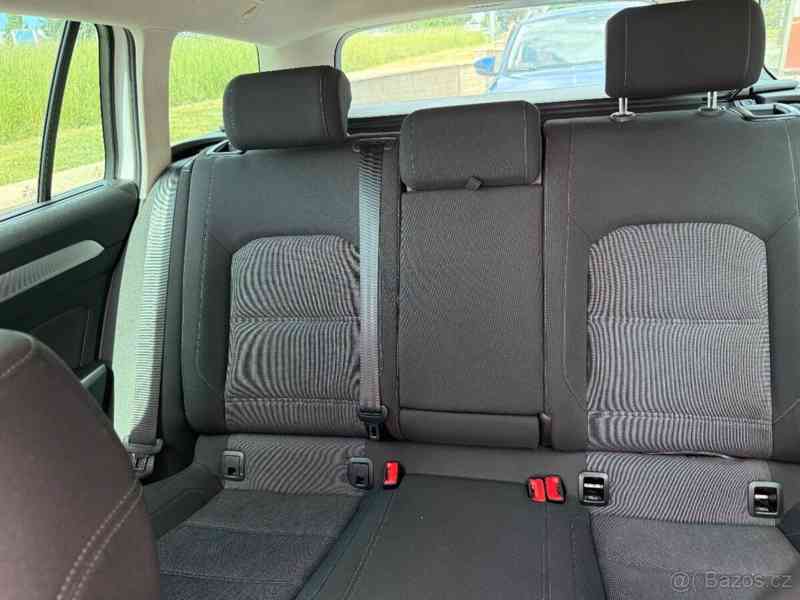 Volkswagen Passat Variant 1,6   TDI - foto 18