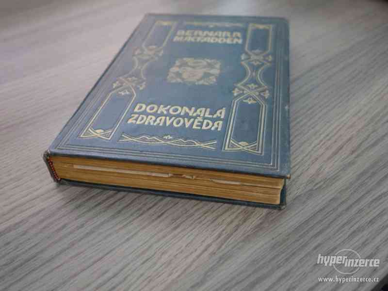 Kniha Zdravověda z r.1924 - foto 2