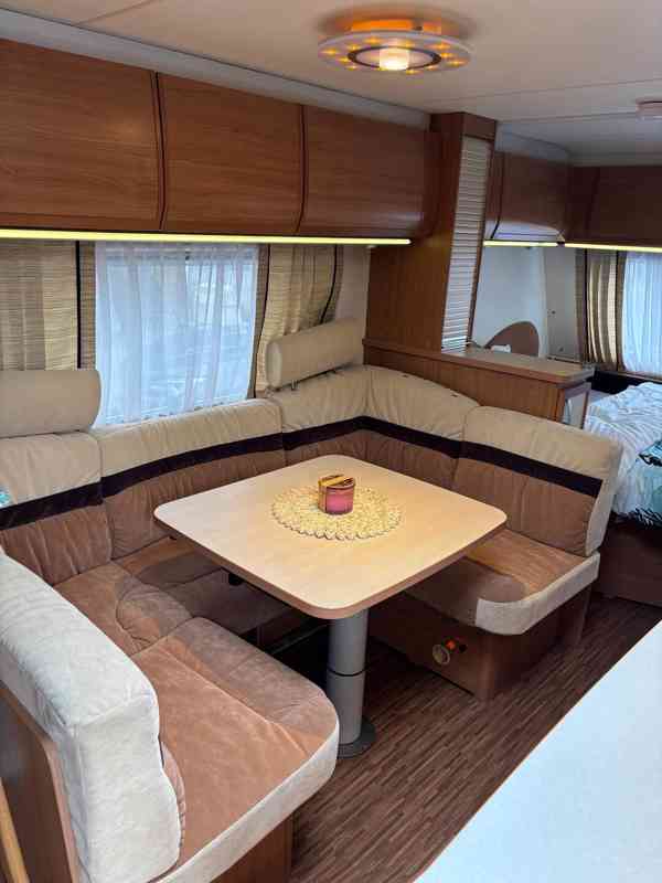 Karavan Bürstner 560 TK (pro 6 osob) – Solár, LiFePO4, Mover - foto 10