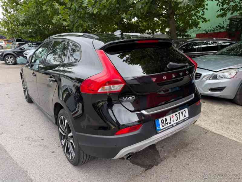 Volvo V40 2,0   T5 AWD Polestar 186 kW, automa - foto 9