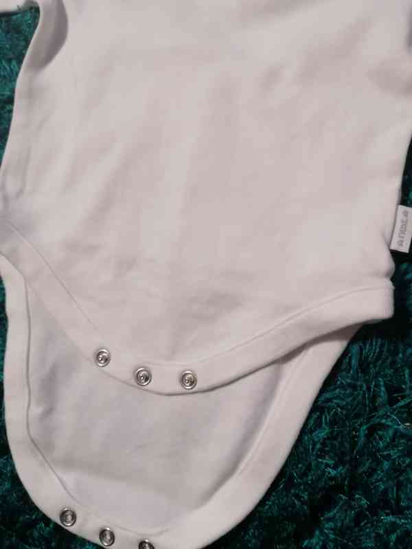 Unisex bílé body Next, vel. 3-6 měsíců  - foto 2