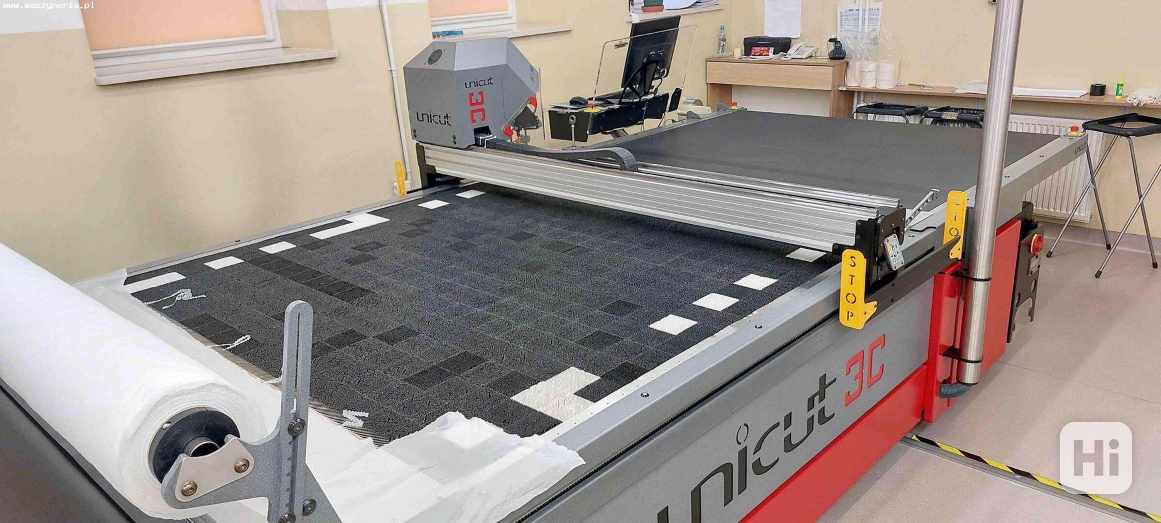 Automatický cutter na textil UNICUT 3C5018 - foto 1