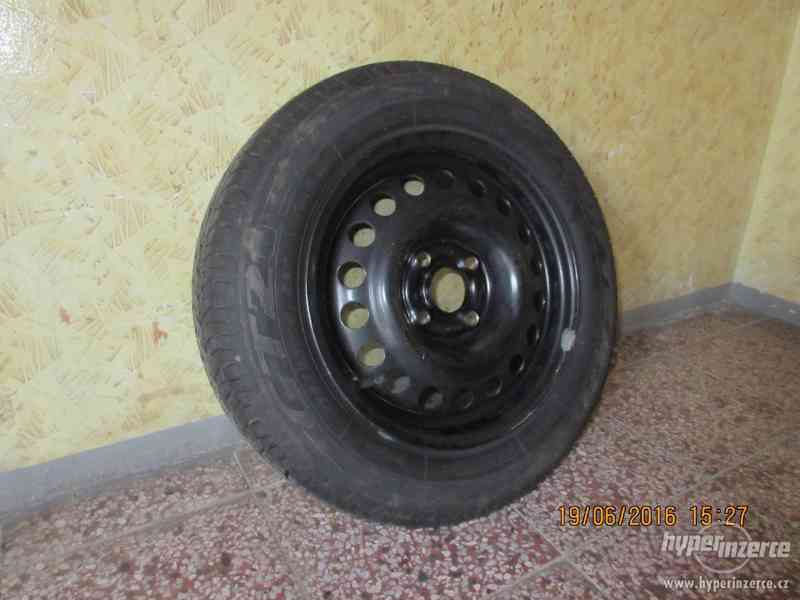 Ocelový disk 5,5J x 14 s pneu - foto 1