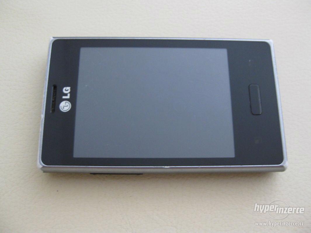 LG-E400 - dotykový mobilní telefon - foto 1