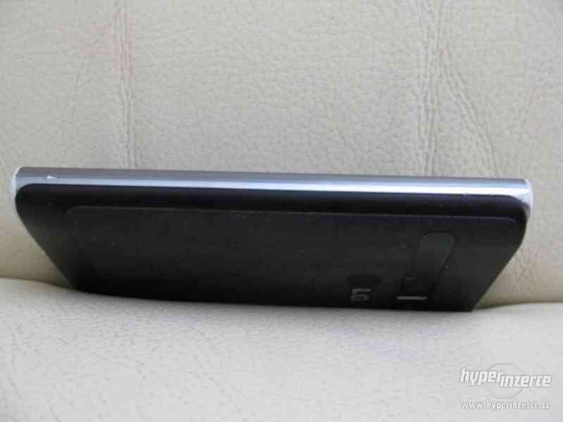 LG-E400 - dotykový mobilní telefon - foto 3