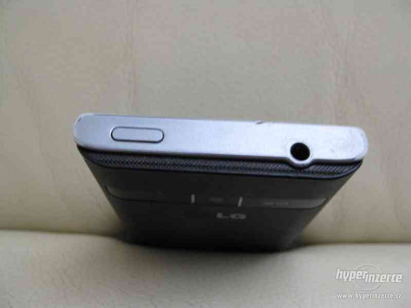 LG-E400 - dotykový mobilní telefon - foto 4