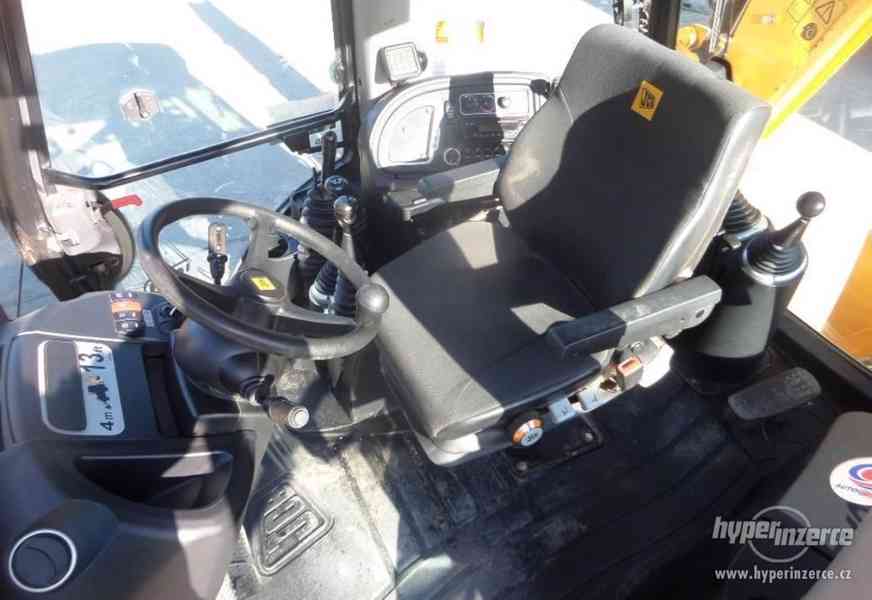 traktor bagr JCB 3CX, rok 2018, CE , TOP STAV, jen 576h. - foto 5