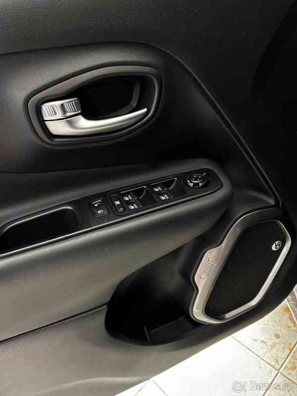 Jeep Renegade 2,0   JTD-MJET 4x4 LIMITED - foto 18
